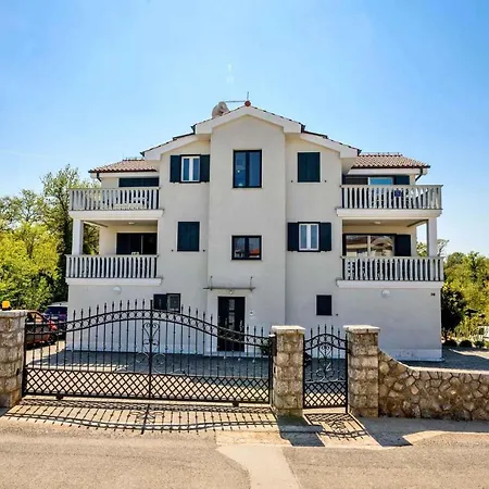 In Vantacici/insel Krk 13135 شقة